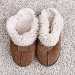 Ugg slippers